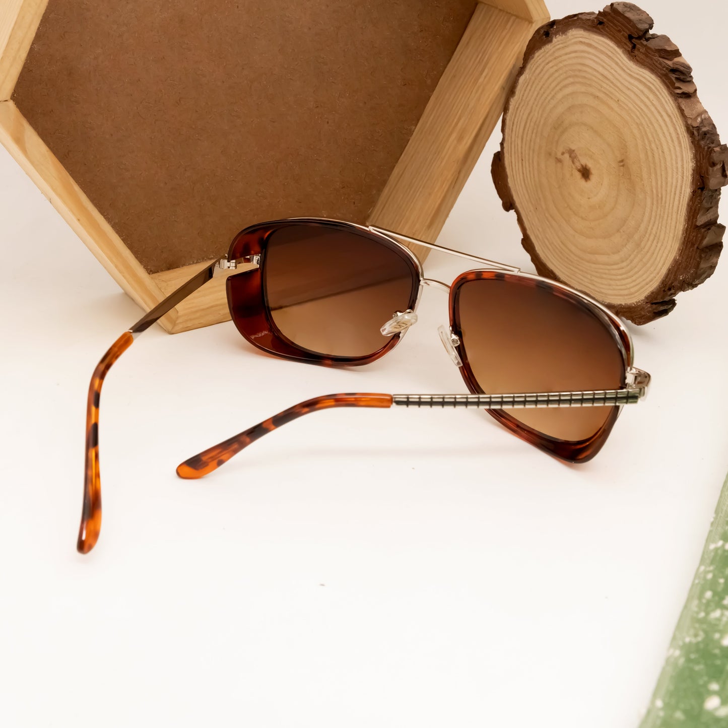 Cloriss Silver And Brown Gradient Retro Square Sunglasses