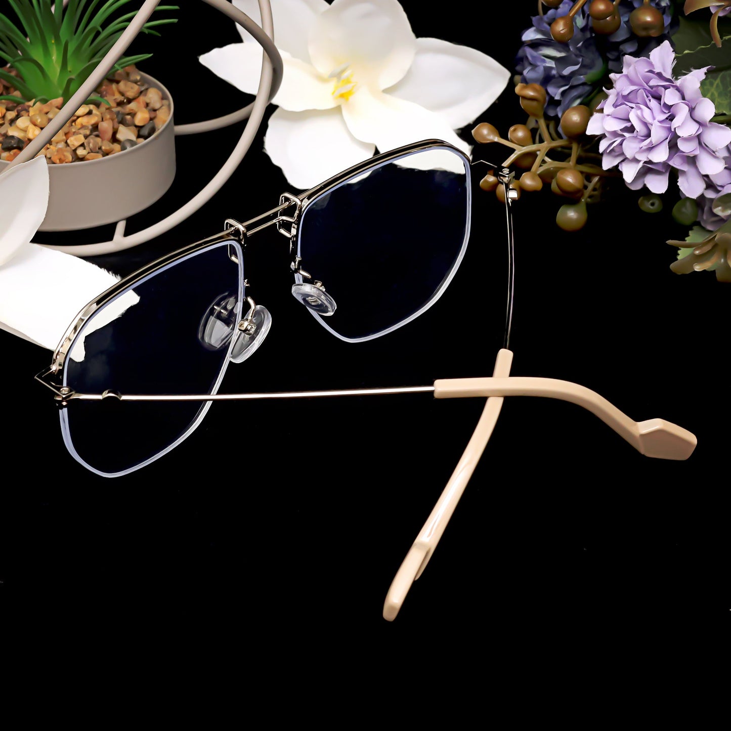 BB Mould Gold White Unisex Sunglasses